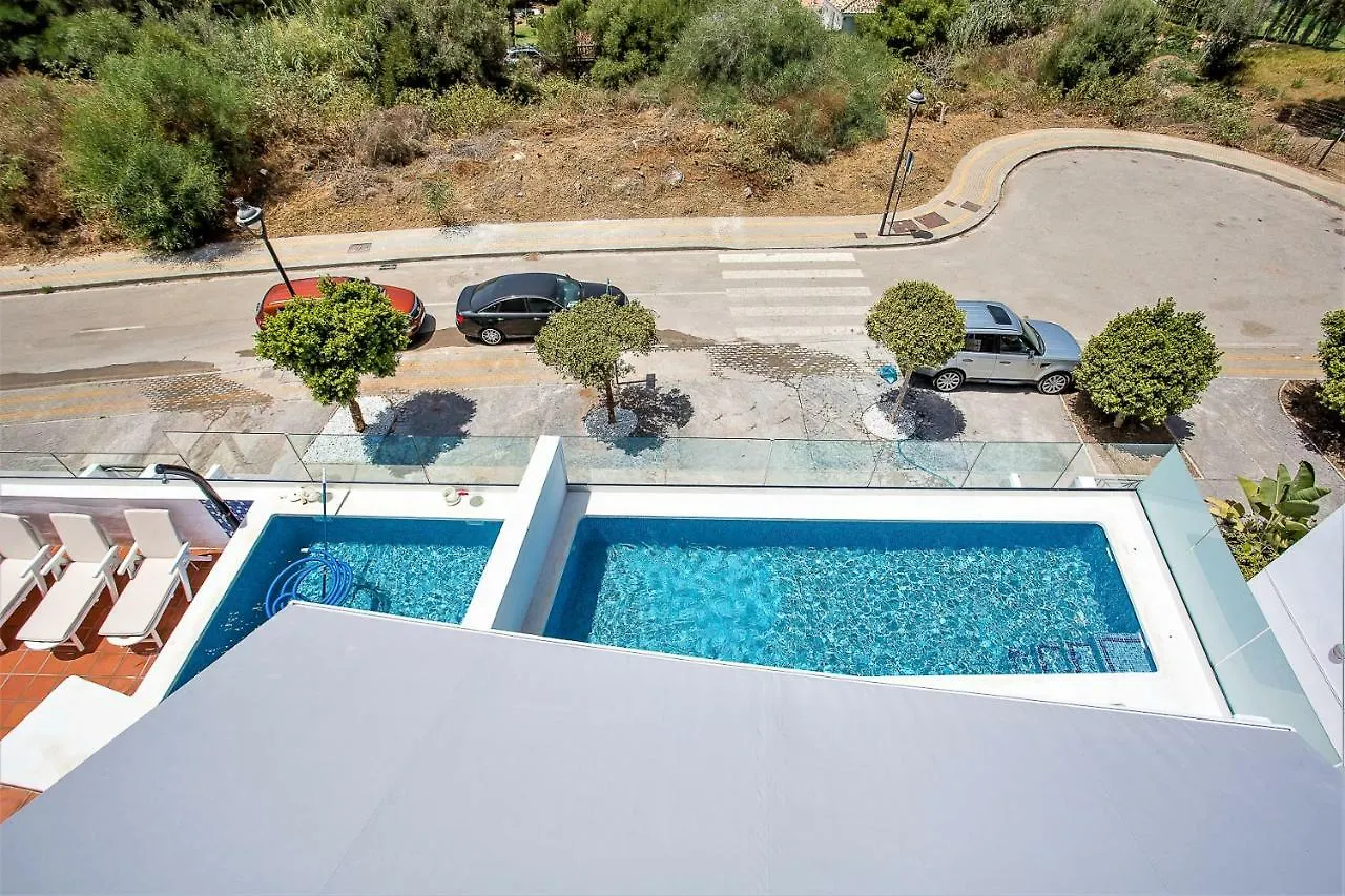 Luxury Apartments With Private Swimming Pool Марбелья