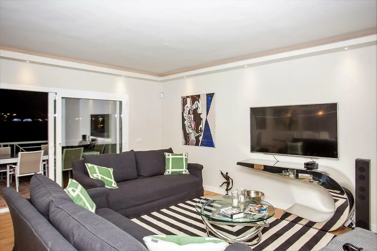 Luxury Apartments With Private Swimming Pool Марбелья