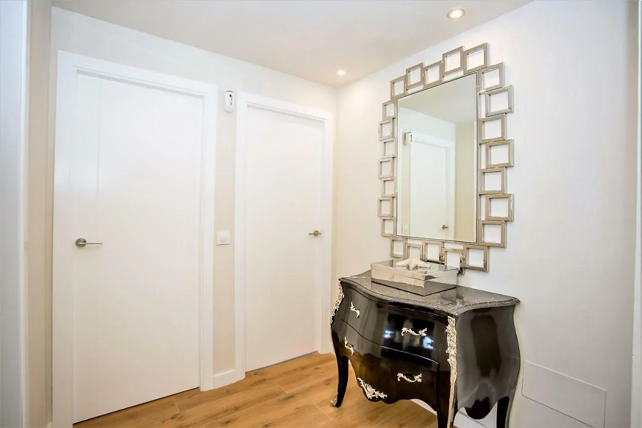 Luxury Apartments With Private Swimming Pool Марбелья
