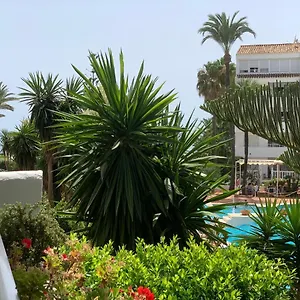 Primera Linea De Playa Marbella