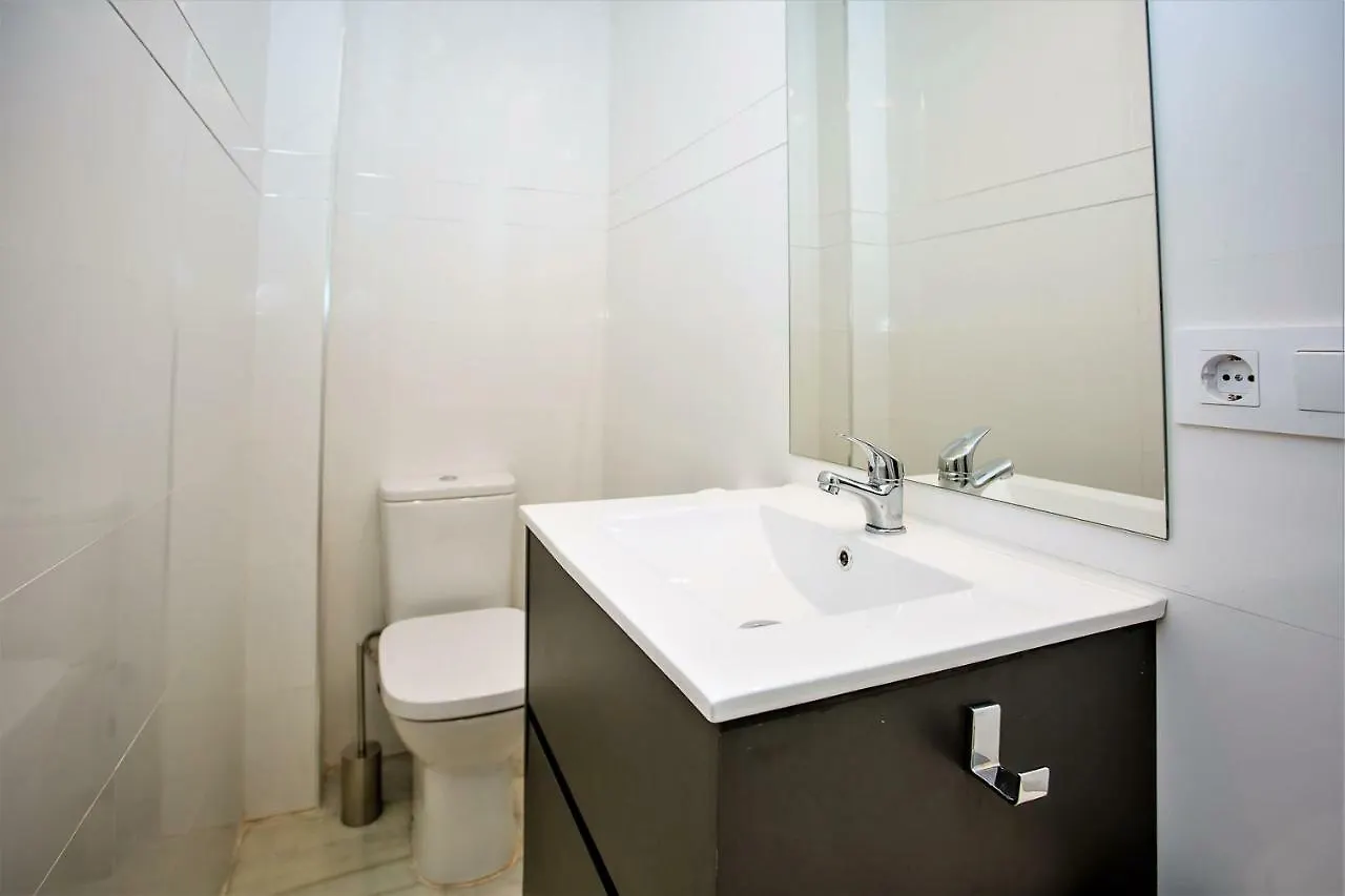 Luxury Apartments With Private Swimming Pool 马尔韦利亚